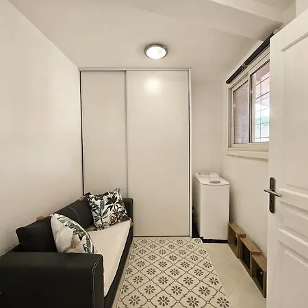 Apartment A Deux Pas Du Centre Historique *